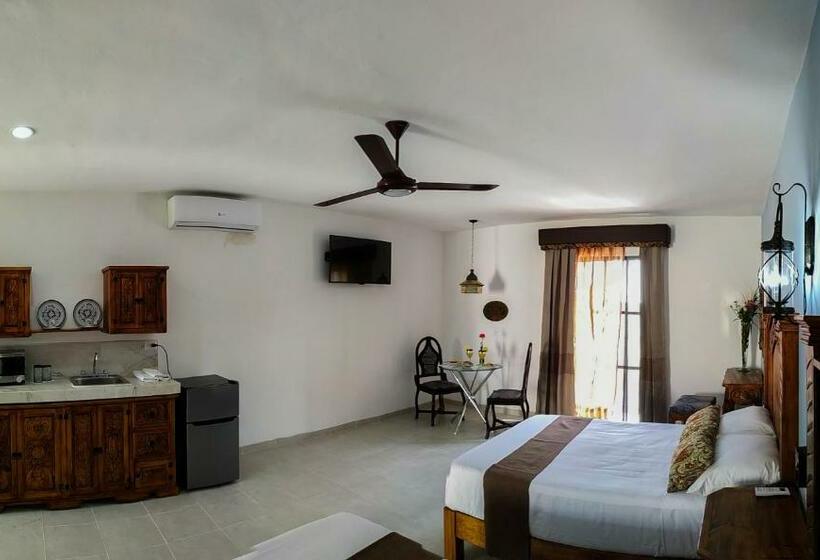 سوییت جونیور با بالکن, Fundadores