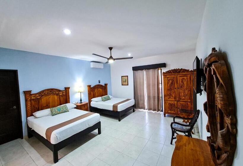 اتاق استاندارد با چشمانداز استخر, Fundadores