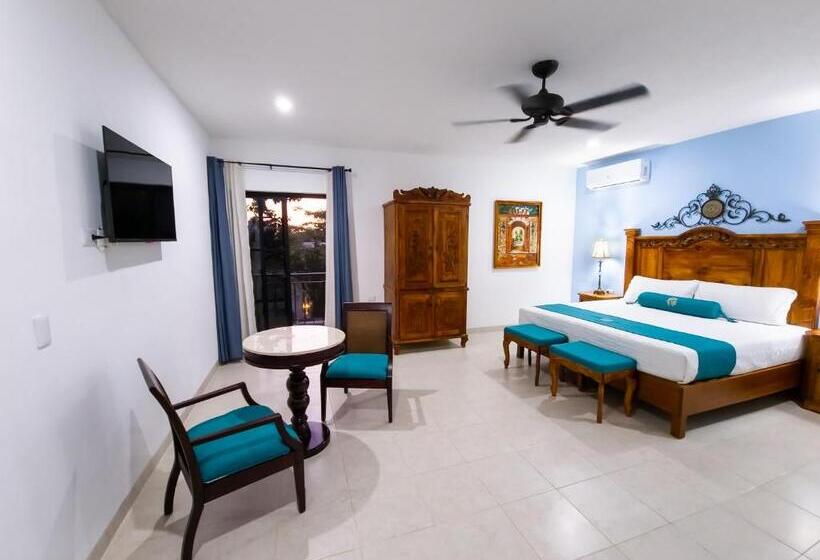 اتاق لوکس با تخت بزرگ, Fundadores