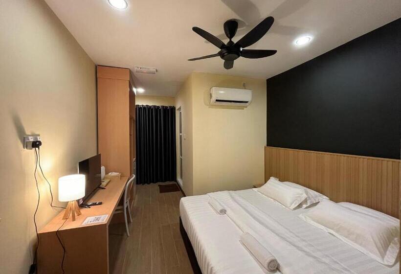 Quarto Estandar Cama King, Halo