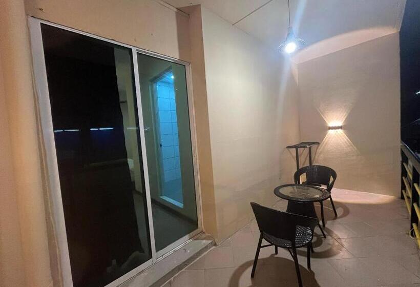 Quarto Estandar Cama King, Halo