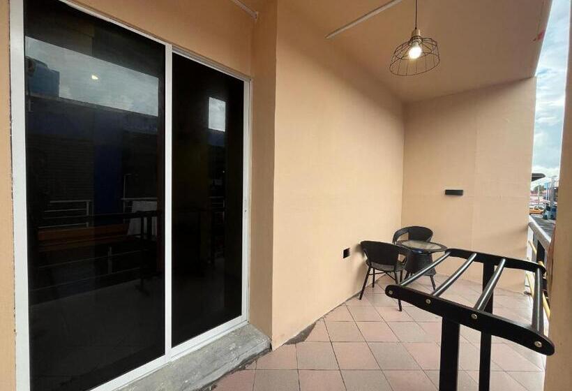 Quarto Estandar com Sacada, Halo