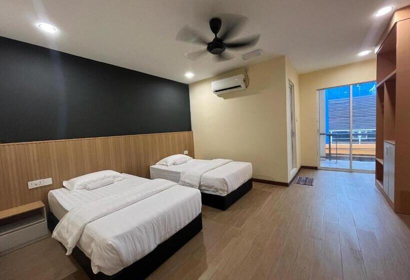 Quarto Estandar com Sacada, Halo