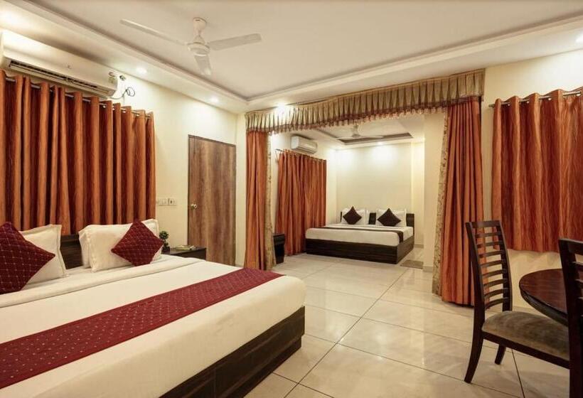 패밀리 룸, New City Lite