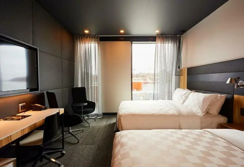 اتاق استاندارد, Alt Hotel Saskatoon