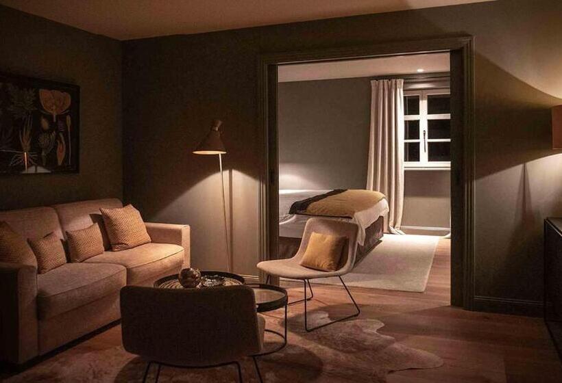 수피리어 스위트, Alpenloge Design