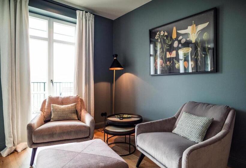 주니어 스위트 발코니, Alpenloge Design