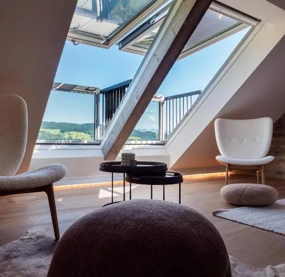 Juniorsviitti Vuoristonäkymä, Alpenloge Design