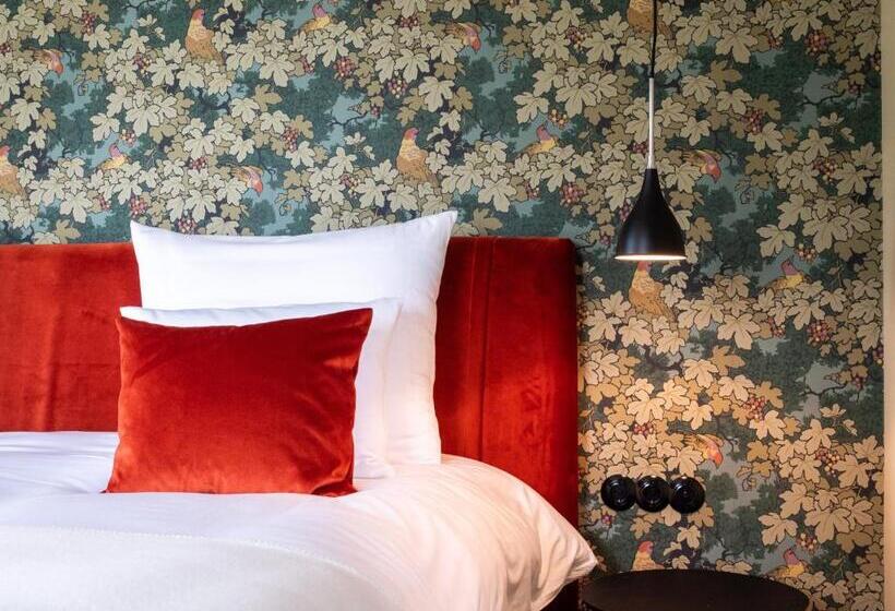 디럭스 스위트 킹 침대, Alpenloge Design