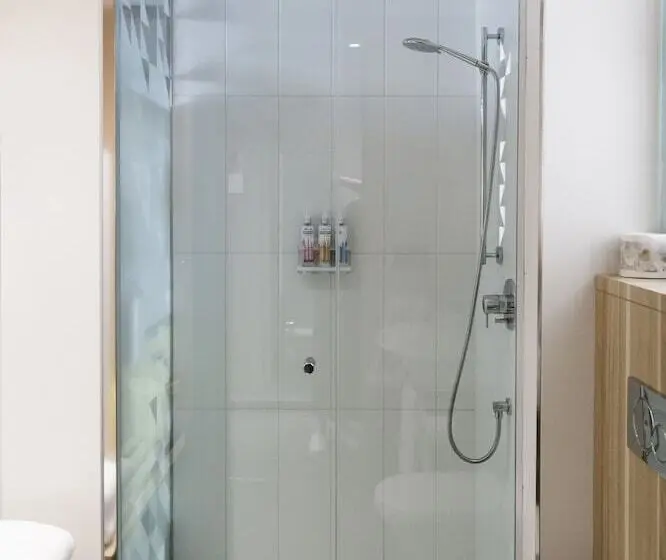 اتاق استاندارد با تخت دوبل, Alt Hotel Saskatoon
