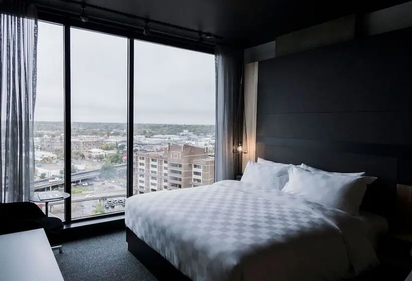 اتاق استاندارد با تخت دوبل, Alt Hotel Saskatoon