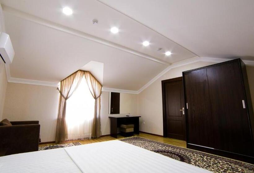 اتاق لوکس خانوادگی, Alliance Hotel Tashkent