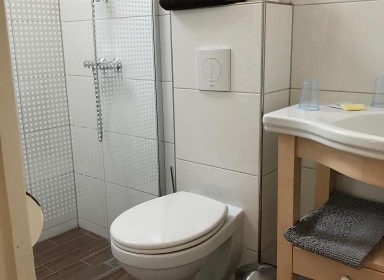 Семейный Номер, Pieter De Coninck