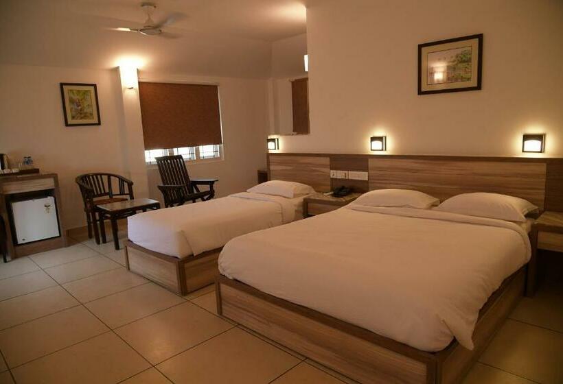 اتاق لوکس سه تخته, Ramas Garden