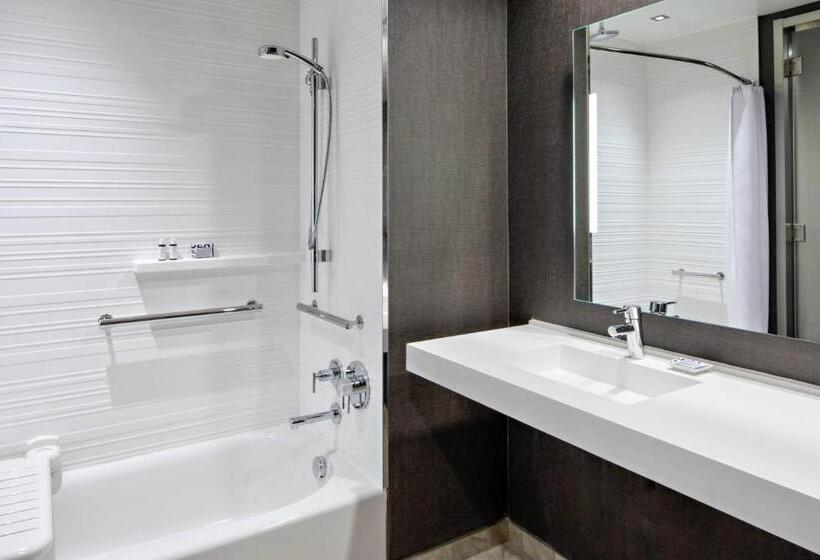 غرفة قياسية سرير كينج, Ac Hotel By Marriott Grand Rapids Downtown