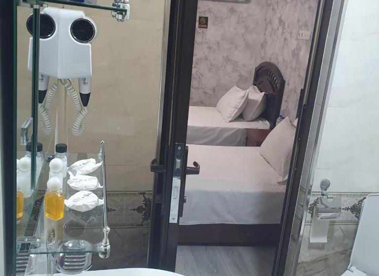 Ekonomik Oda, Sherxan House