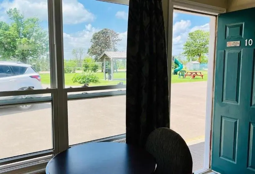 キングサイズベッドのデラックスルーム, Anne Shirley Motel & Cottages