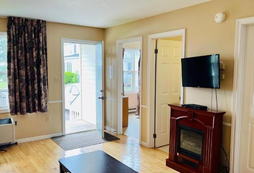 منزل غرفتين نوم, Anne Shirley Motel & Cottages