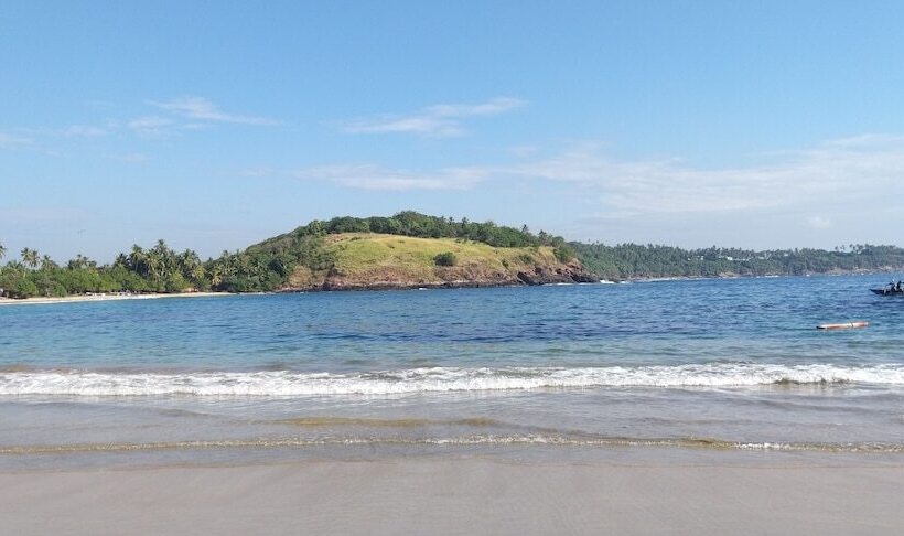 اتاق لوکس با چشمانداز دریا, The Bay Beach