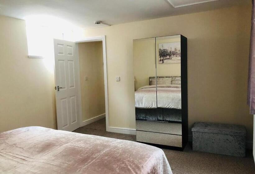 Апартаменты 1 Спальня, The Winter Garden Suites