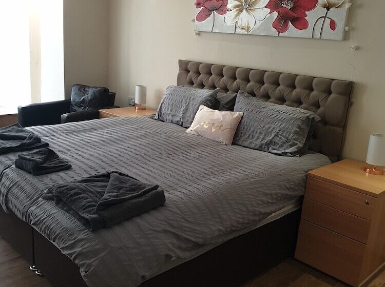 Студия Deluxe, The Winter Garden Suites