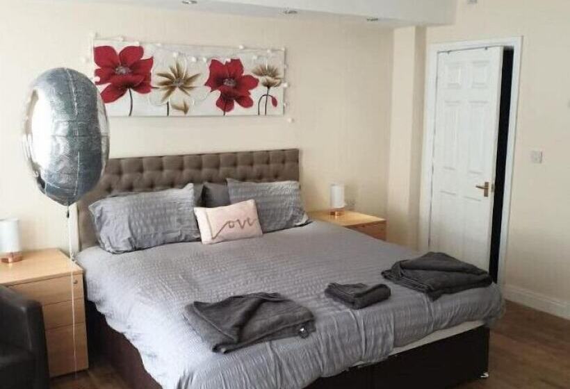 Студия Deluxe, The Winter Garden Suites