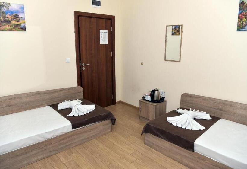 غرفة قياسية مزوَّدة بتراس, Twain Apart&rooms