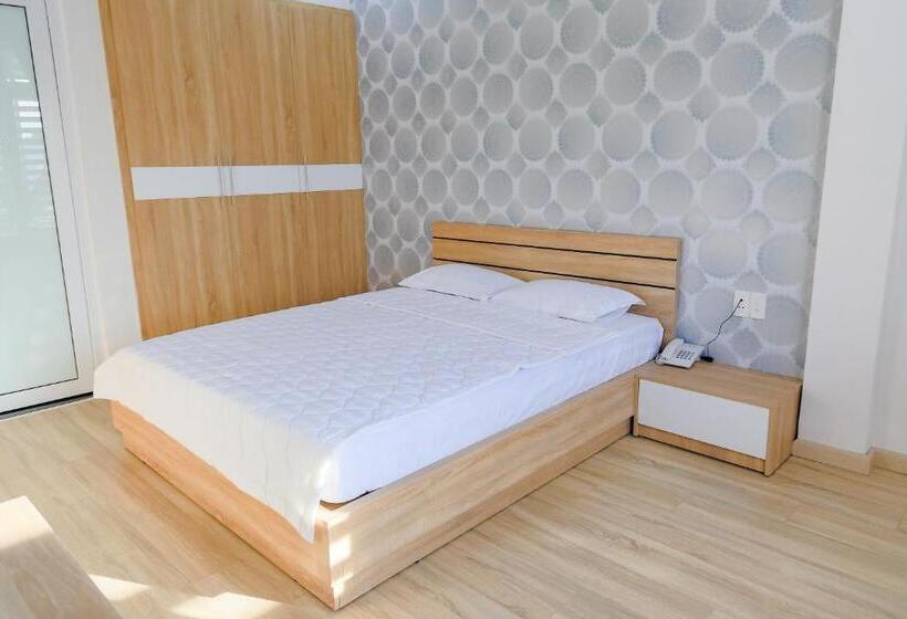 수피리어 싱글 룸, Nam Anh