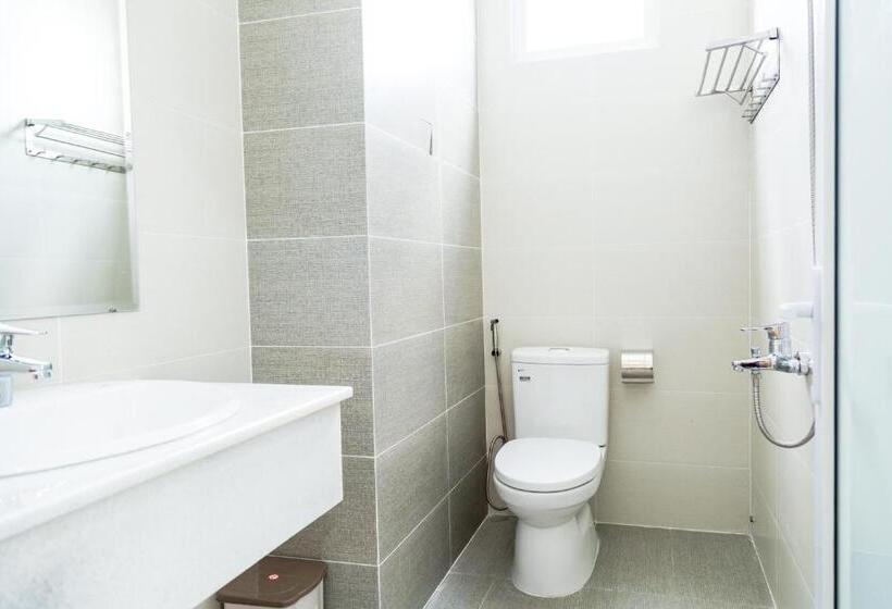 디럭스 룸, Nam Anh