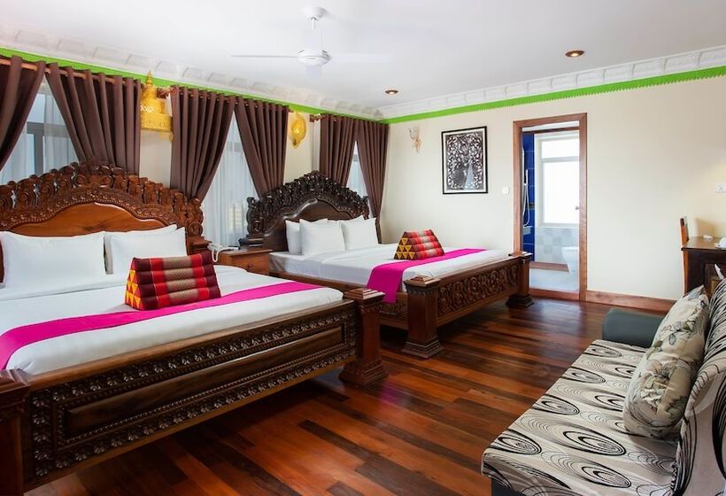 اتاق خانوادگی, Okay Palace