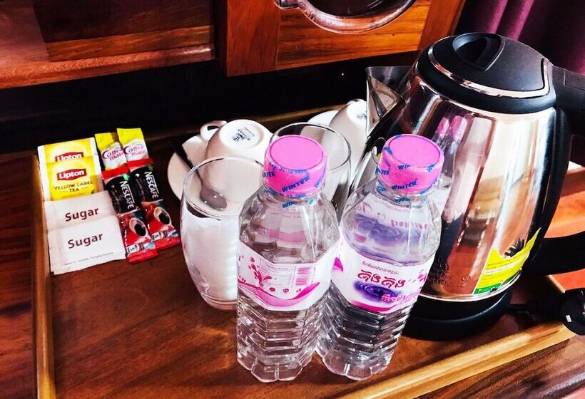 اتاق لوکس سه تخته, Okay Palace