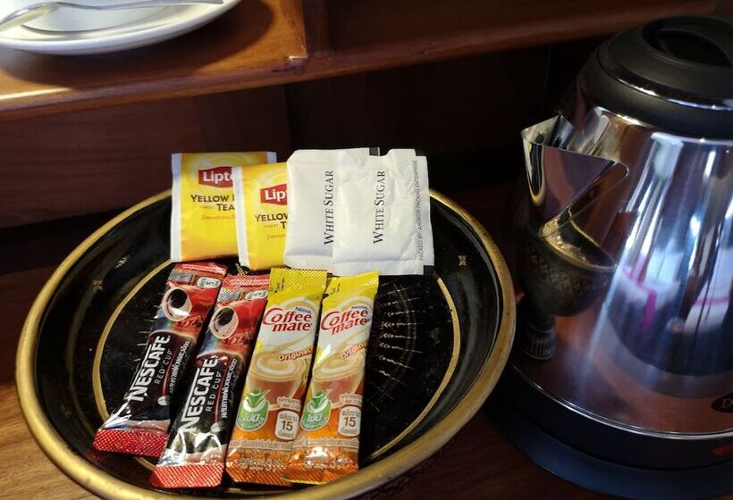 اتاق لوکس سه تخته, Okay Palace