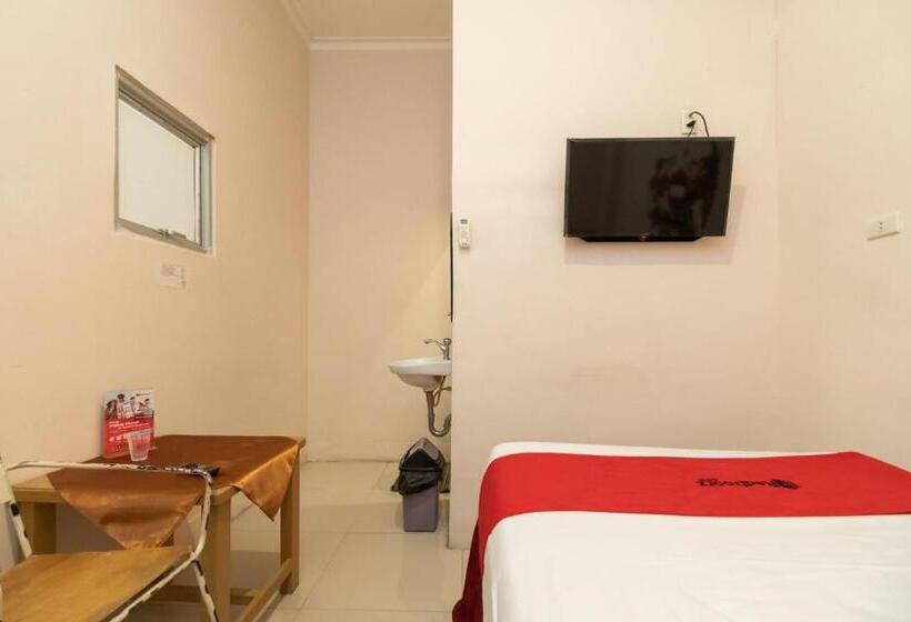 Standard Szoba, Reddoorz At Fella Homestay Medan