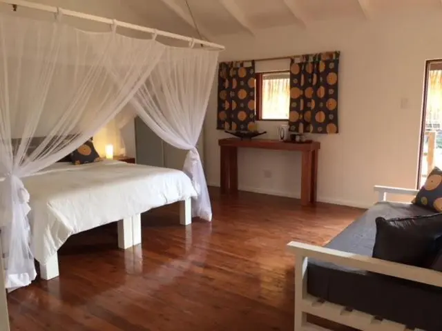 デラックスルーム, Tilak Lodge