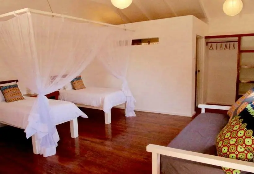 キングサイズベッドのデラックスルーム, Tilak Lodge