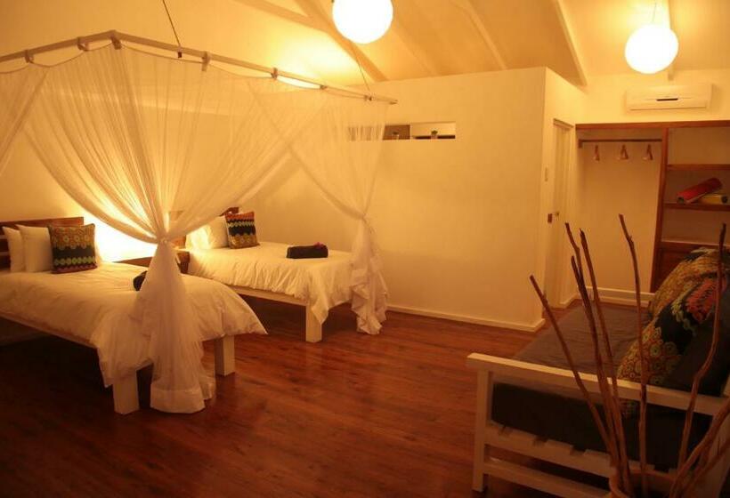 Номер Deluxe Кровать Кинг, Tilak Lodge