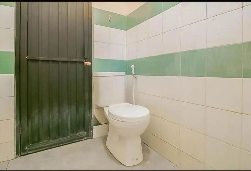 スタンダードルーム, Reddoorz @ Pantai Pelabuhan Ratu 2
