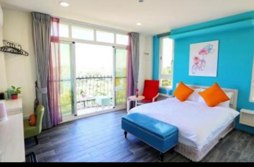 اتاق لوکس با بالکن, Full Moon Resort