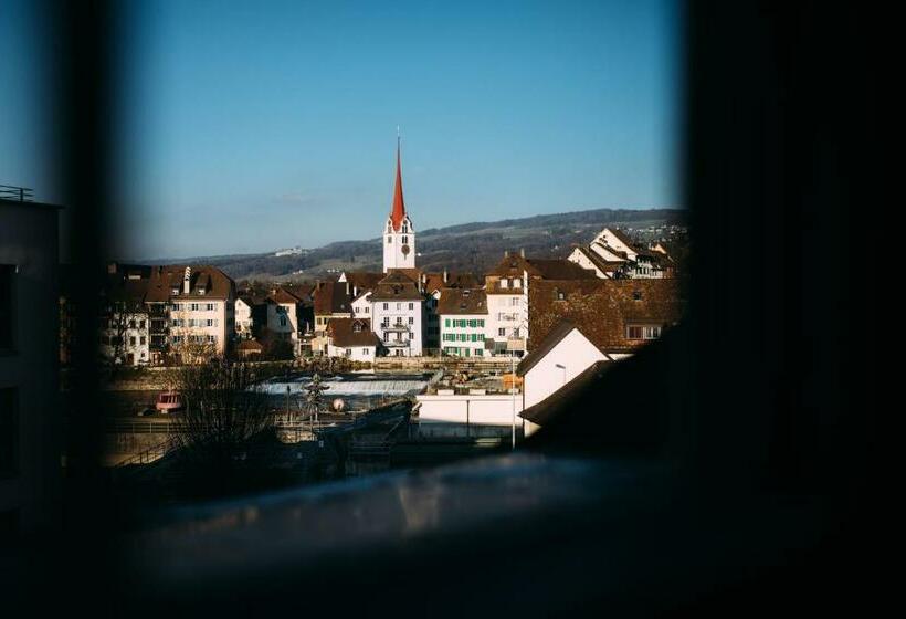 غرفة قياسية, Restaurant Waage