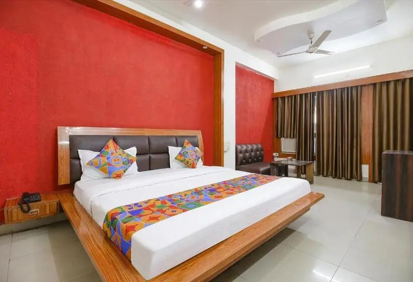 デラックスルーム, Fabhotel Neena Palace