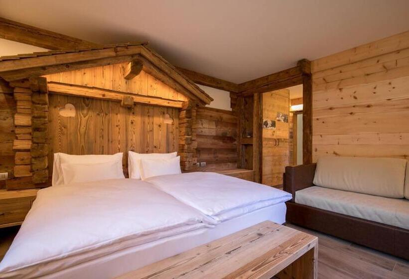 חדר סטנדרט לשלושה עם טרסה, Agriturismo Malga Piè