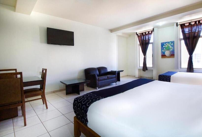 Люкс, Capital O Plaza Galindo