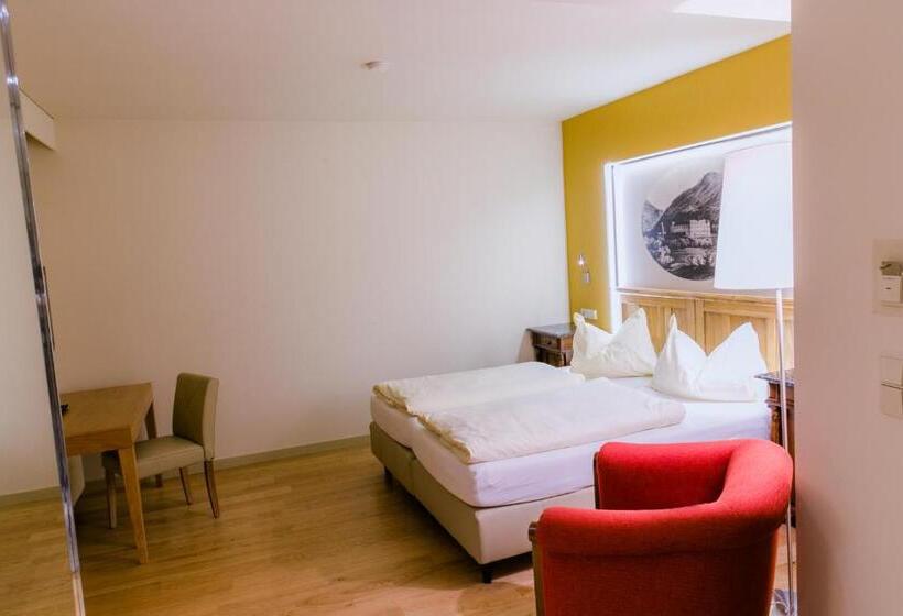 Номер Стандарт, Schlosstaverne Thannhausen