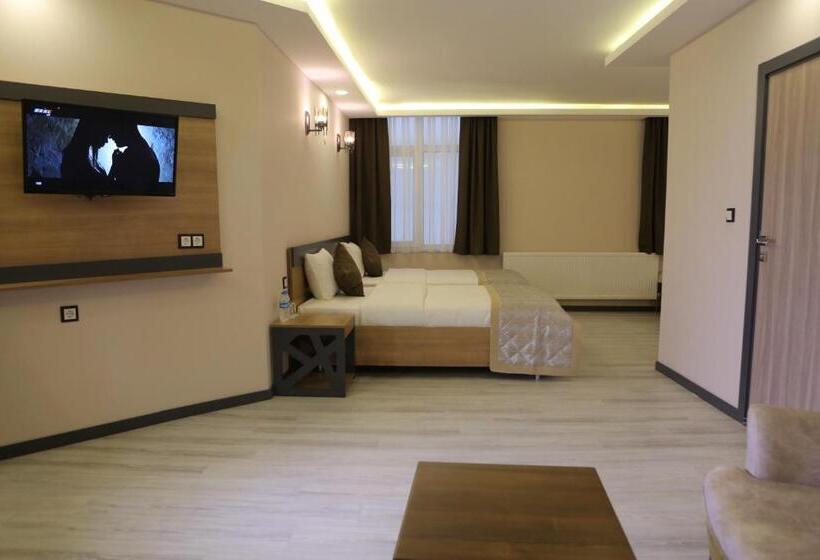 اتاق استاندارد چهار تخته, Korkmaz Otel
