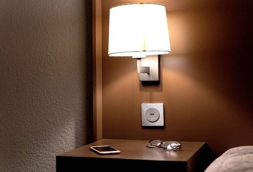 スタンダードスタジオ, Appart Hôtel Marianne