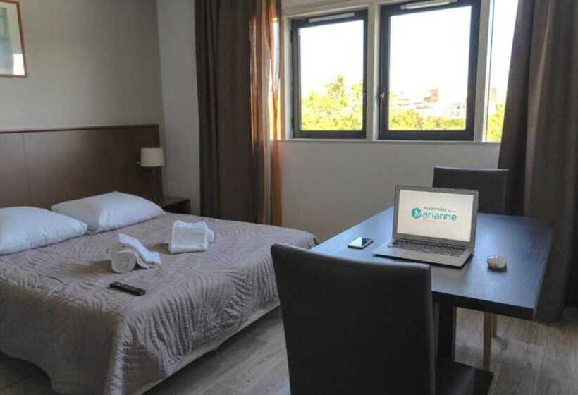 スタンダードスタジオ, Appart Hôtel Marianne