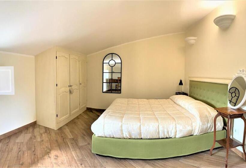 جناح جونيور مزوَّد بتراس, B&b Alvino