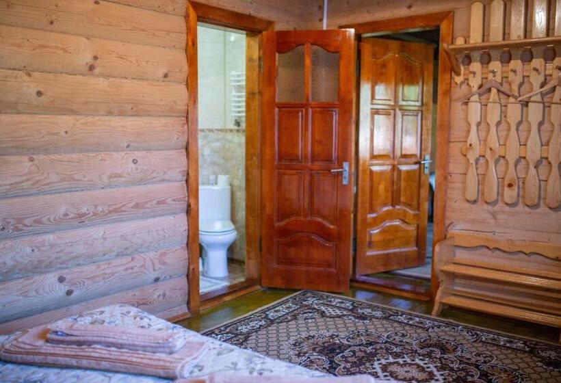 اتاق استاندارد, Lucy