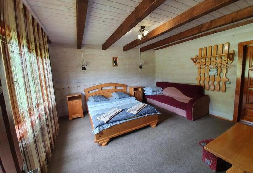 اتاق کلاسیک سه تخته, Lucy