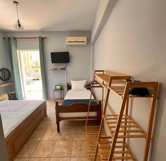 Standard Kolmen Hengen Huone, Milto S Rooms